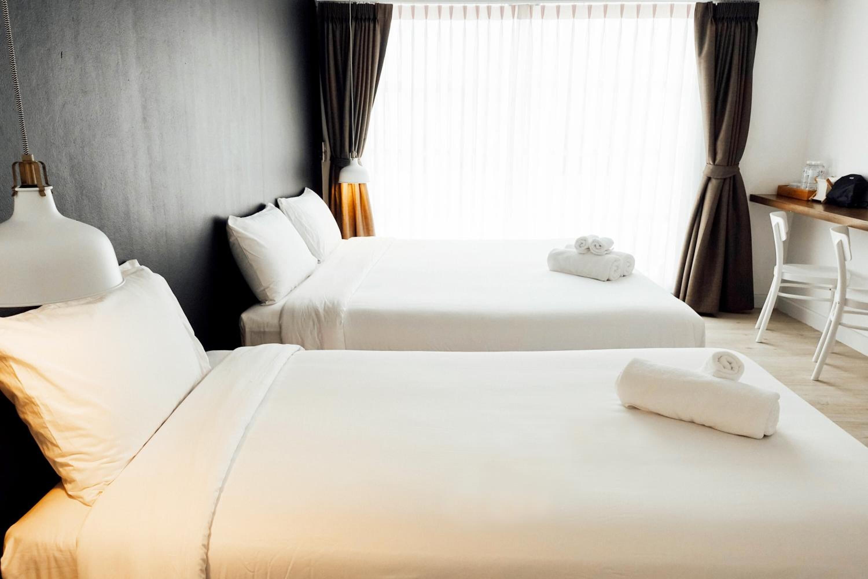 premium bedding, select comfort beds, minibar, in-room safe