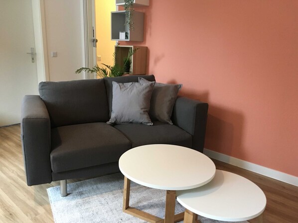 Unclassified image, 1 of 35, button