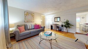 Een smart-tv en een kantoor