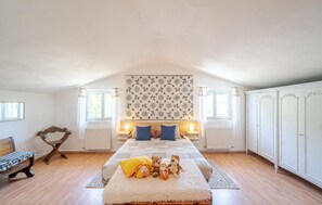 4 Schlafzimmer, Reisekinderbett, kostenloses WLAN, Bettwäsche