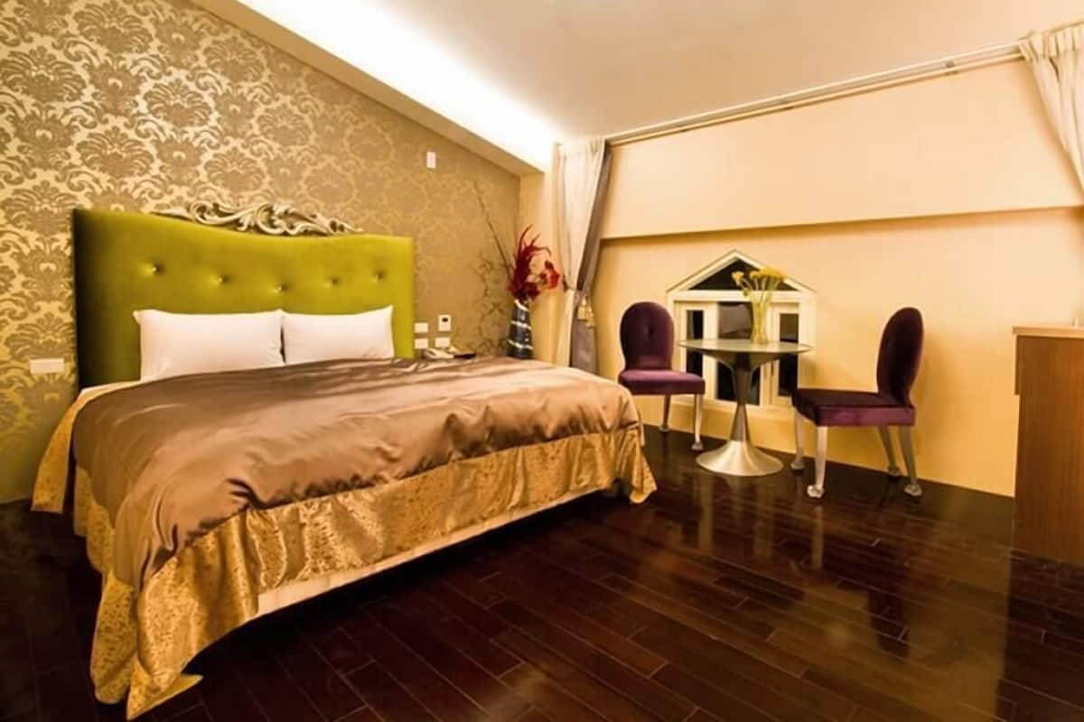 Standard Double Room | Desk, blackout curtains, soundproofing, rollaway beds