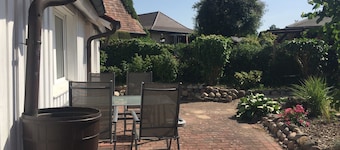 Romantic holiday home detached on a large plot