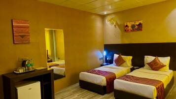 Luxury Double or Twin Room, City View | Egyptian cotton sheets, premium bedding, down duvets, pillow-top beds