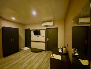 Luxury Double or Twin Room, City View