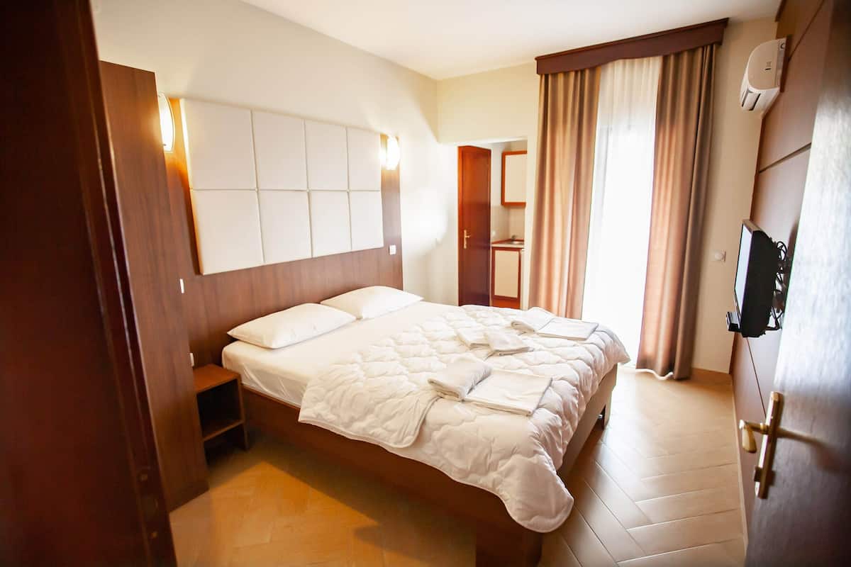 1 habitación, minibar, escritorio y cunas gratuitas