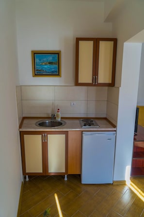 Apartemen, 1 kamar tidur, teras (2) | Dapur kecil pribadi