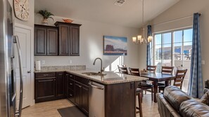 Interior - Desert Edge Retreat-Pool and Hot Tub! (Washington)