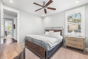 4 bedrooms, iron/ironing board, free WiFi, bed sheets