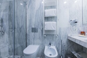 Standard Single Room, 1 Double Bed | Premium bedding, in-room safe, laptop workspace, free WiFi