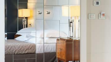 Superior Double Room, 1 Bedroom, Garden View | Premium bedding, in-room safe, free WiFi, bed sheets