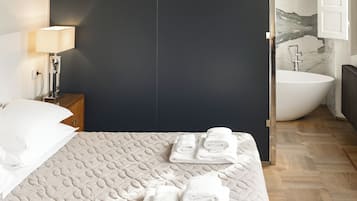 Superior Double Room, 1 Bedroom, Garden View