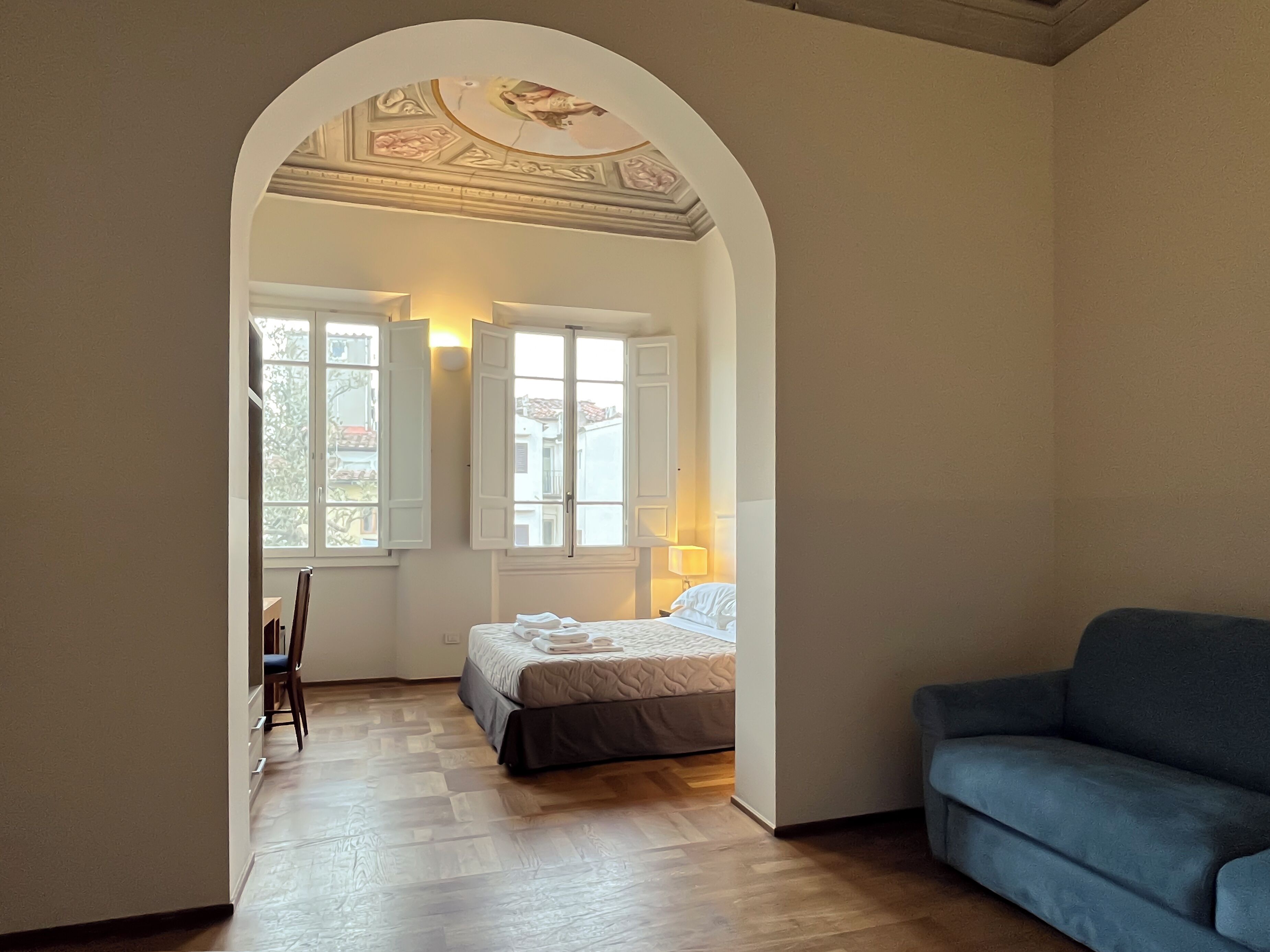 Premium bedding, in-room safe, laptop workspace, free WiFi