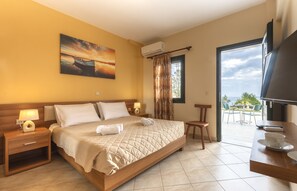 Classic Room | 1 bedroom, in-room safe, blackout drapes, soundproofing - Summer Sun (Kefalonia)