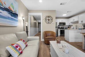 TV, DVD player, books -  Emerald Gulf, Pool & Hot tub at your patio,-FREE BEACH ITEMS - pocket doors (Miramar Beach)