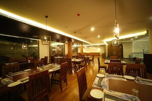 Free daily buffet breakfast - Woodies Bleisure Hotel (Kozhikode)