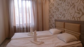 1 bedroom, iron/ironing board, free WiFi, bed sheets - CheckInArmenia (Yerevan)