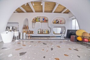 Bar al costat de la piscina