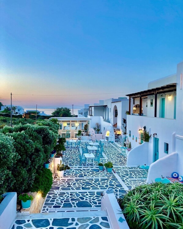 Exterior - Cave Suites (Naxos)