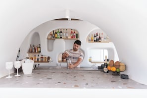 Bar ved bassenget