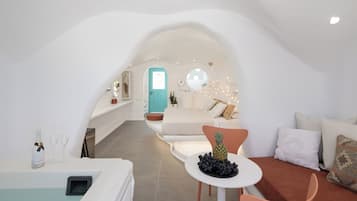 Suite Grand, 1 cama King size, hidromasaje, vista al jardín | Sábanas de algodón egipcio y ropa de cama de alta calidad