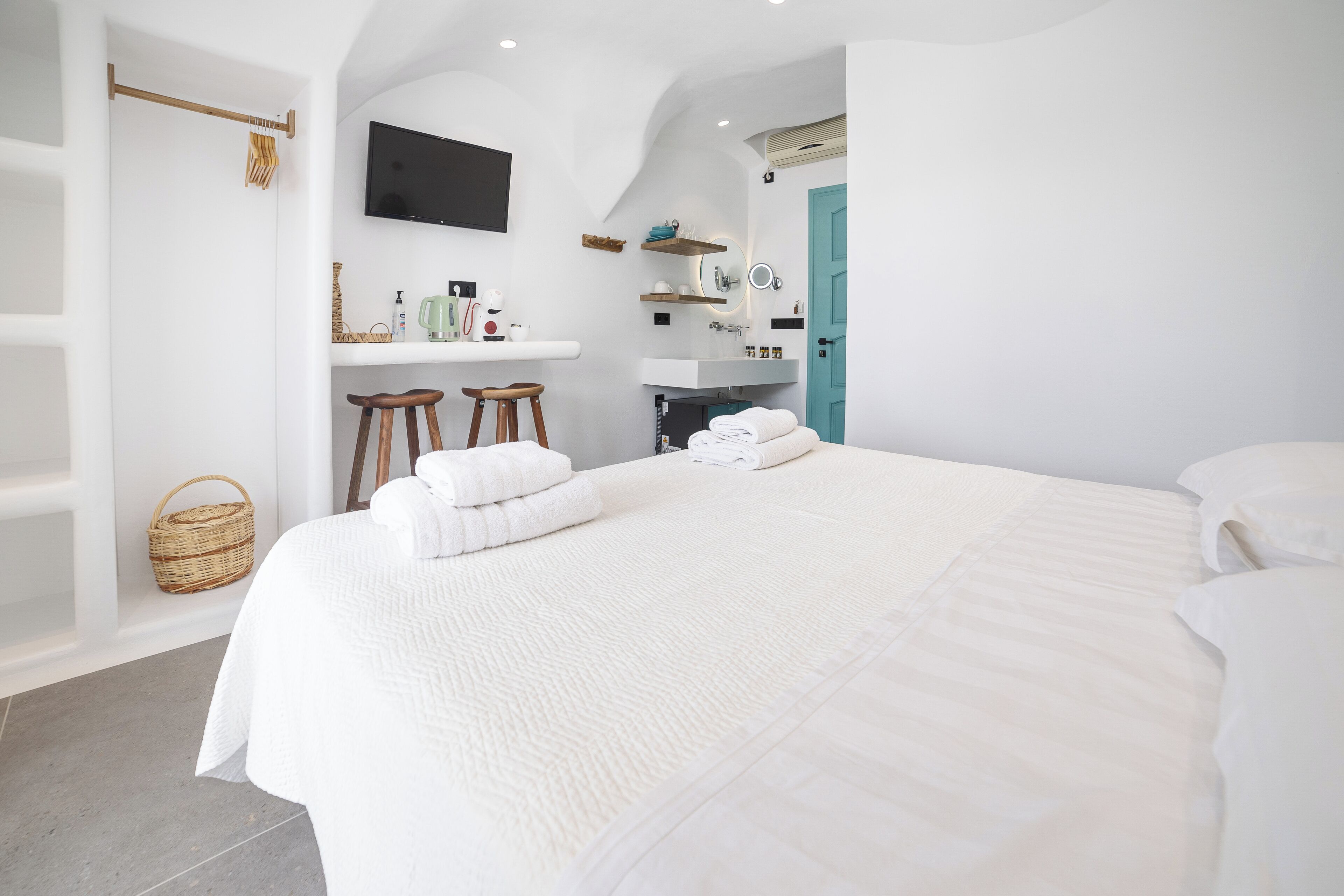 Egyptian cotton sheets, premium bedding, memory foam beds