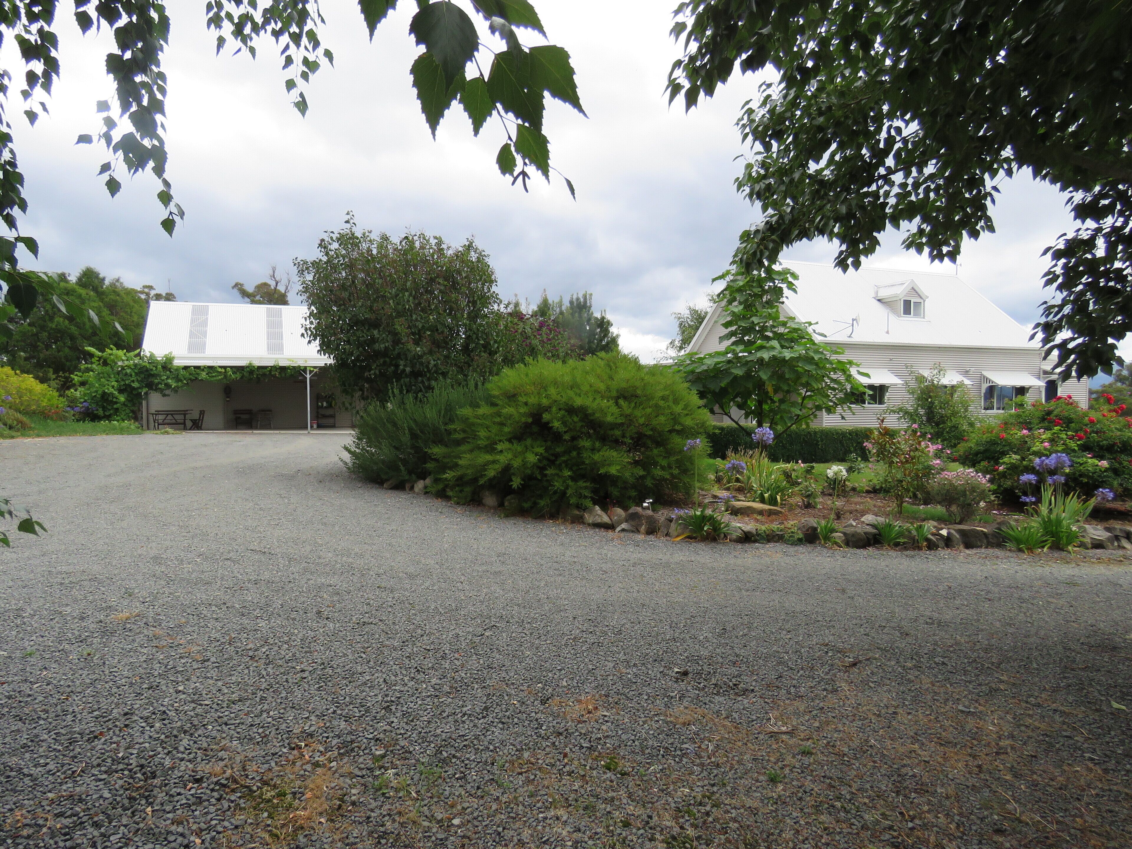 Windflowers Farmhouse B & B — image 4