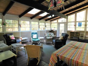 Interior - Barrett/162: 3  BR, 2  BA House in Middlesex Beach, Sleeps 10 (Middlesex)