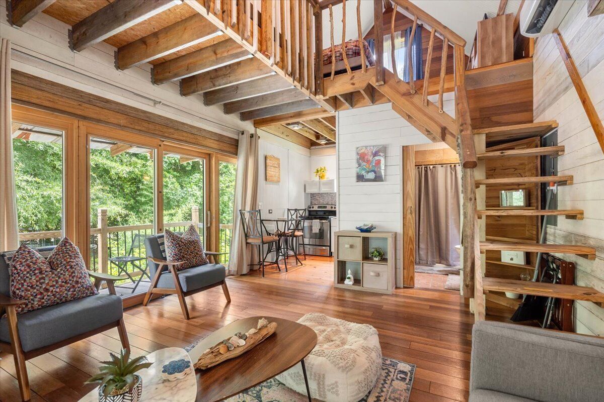Slice of paradise:  Airy living space, reminiscent of a Costa Rican bungalow. 
