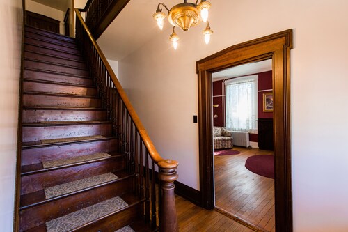 Red Rose Bed & Breakfast