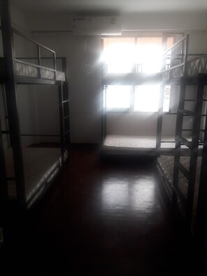 Mixed Dormitory Room