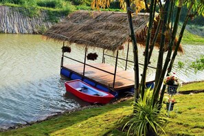 Dock - Kiangtan Houses (Pluak Daeng)