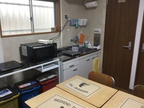 Private Vacation Home | Private kitchenette | Fridge, microwave, stovetop, coffee/tea maker - PoshtelOsaka240 (Osaka)