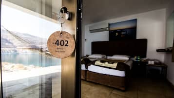 Basic Twin Room, 1 Bedroom, Beach View