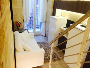 TV, music library - Rosato 31-loft sea view (Bari)