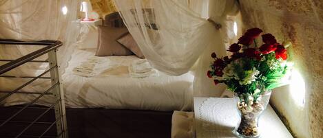 1 soverom, strykejern/-brett, internettilgang og sengetøy