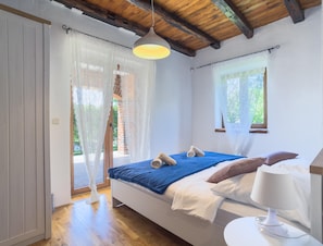4 dormitorios, tabla de planchar con plancha, wifi y ropa de cama