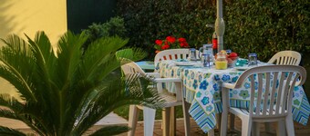 House with garden "MY HOME"