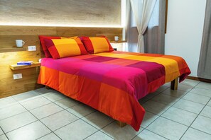 2 bedrooms, iron/ironing board, travel cot, free WiFi