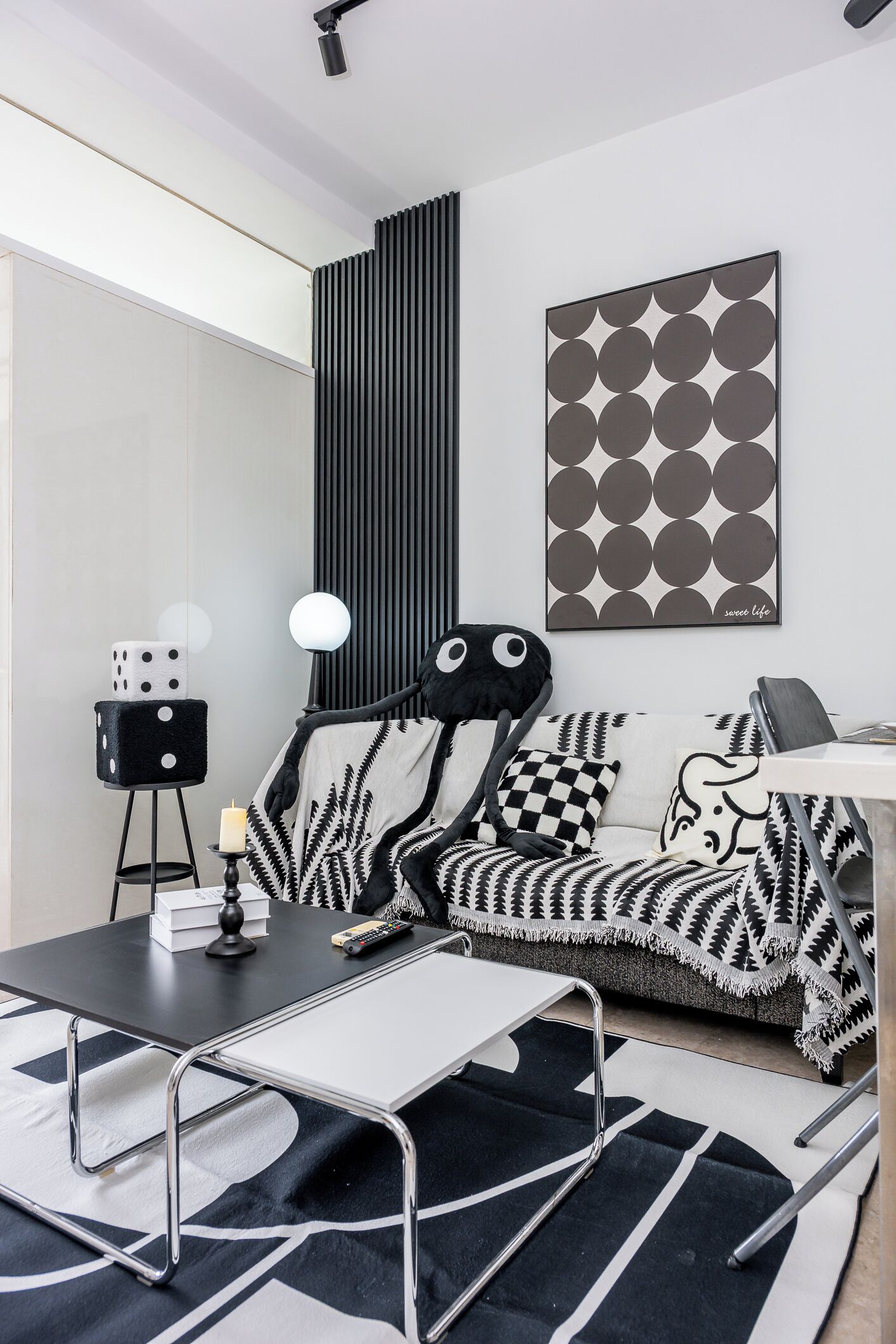 Superior Apartment, 1 Bedroom | Ruang tamu | 40 inci televisyen LED dengan digital, TV, perkhidmatan penstriman