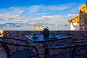 Balcony view - Bonne Nuit Pension (Nafplio)