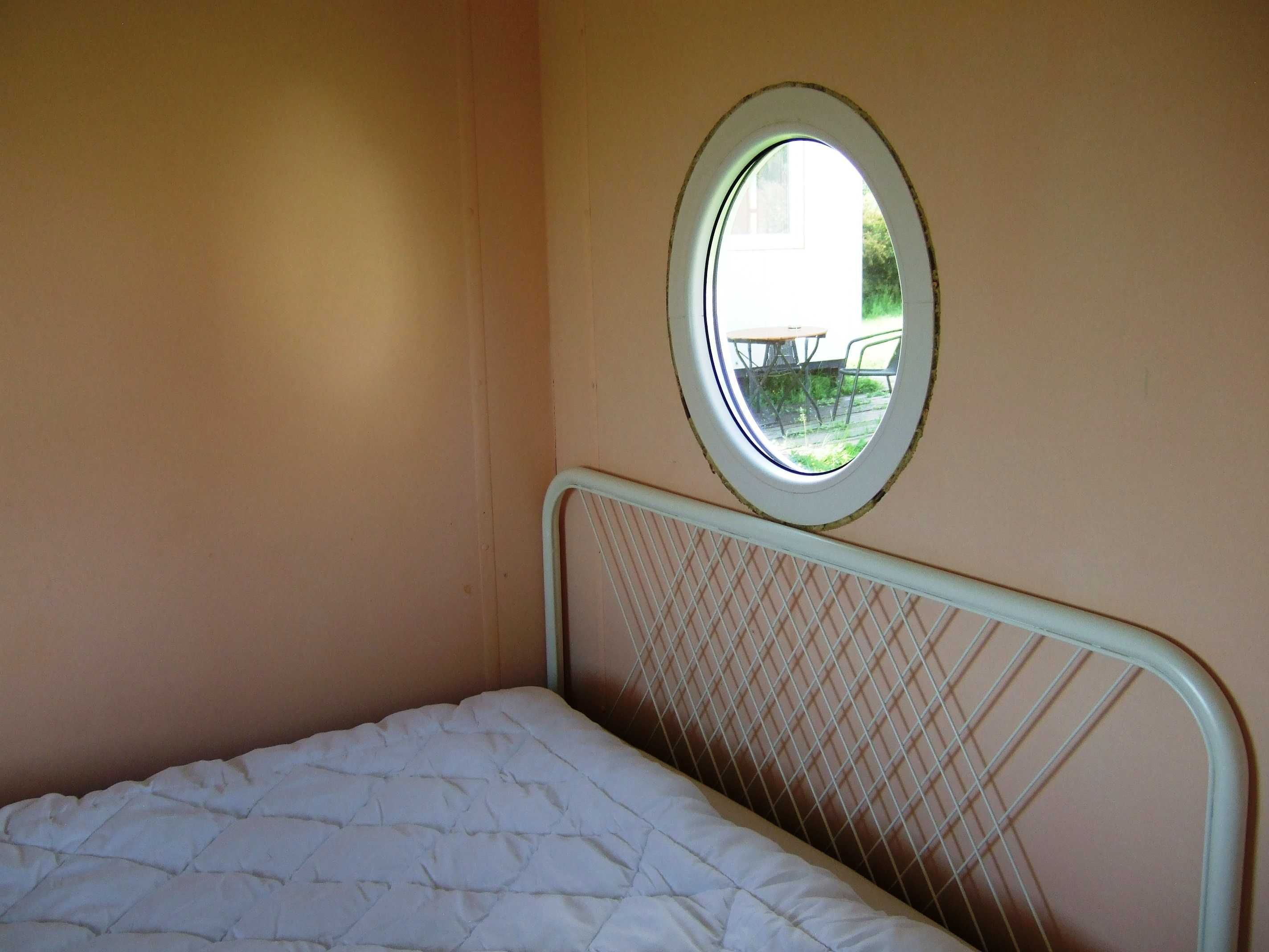 Tiny House 2 mit überdachter Terrasse