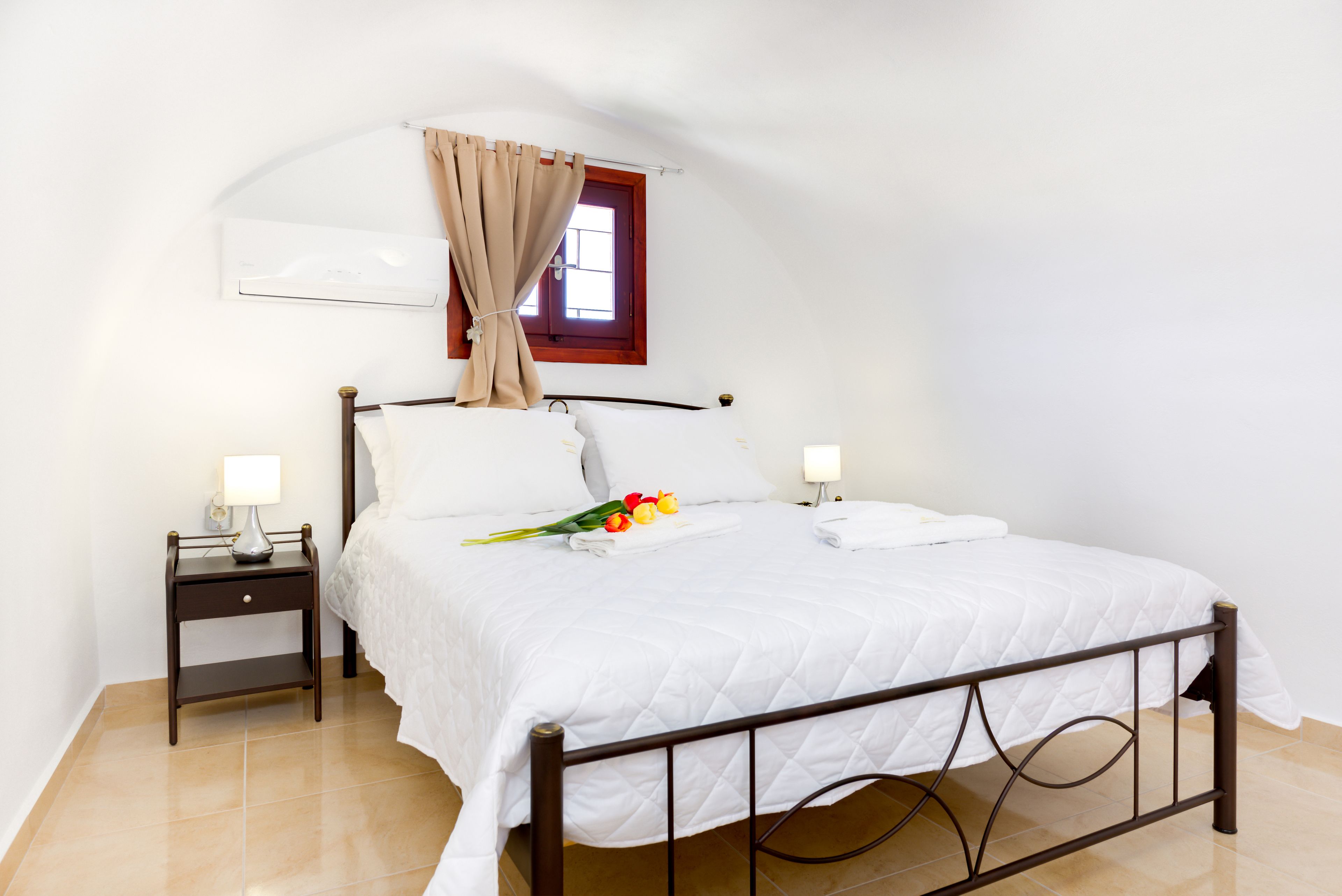 Apartamento superior | Caja fuerte, cunas gratuitas, wifi gratis y ropa de cama