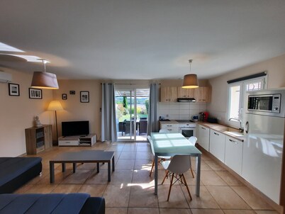 House with its own swimming pool between vaison and nyons .Aillan Hervé