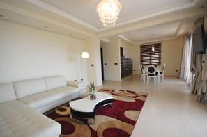 デラックス アパートメント 2 ベッドルーム 2 バスルーム シービュー (St. George) | 高級寝具、アイロン / アイロン台、WiFi (無料)、ベッドシーツ