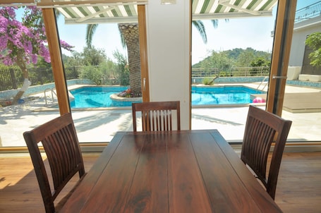 Villa, Private Pool (Check-in 2 PM) | Private kitchenette | Fridge, microwave, electric kettle, toaster