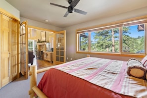 5 bedrooms, iron/ironing board, free WiFi, bed sheets