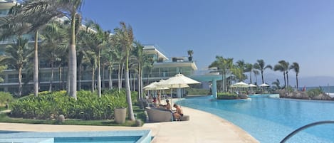 Piscine extérieure, piscine chauffée