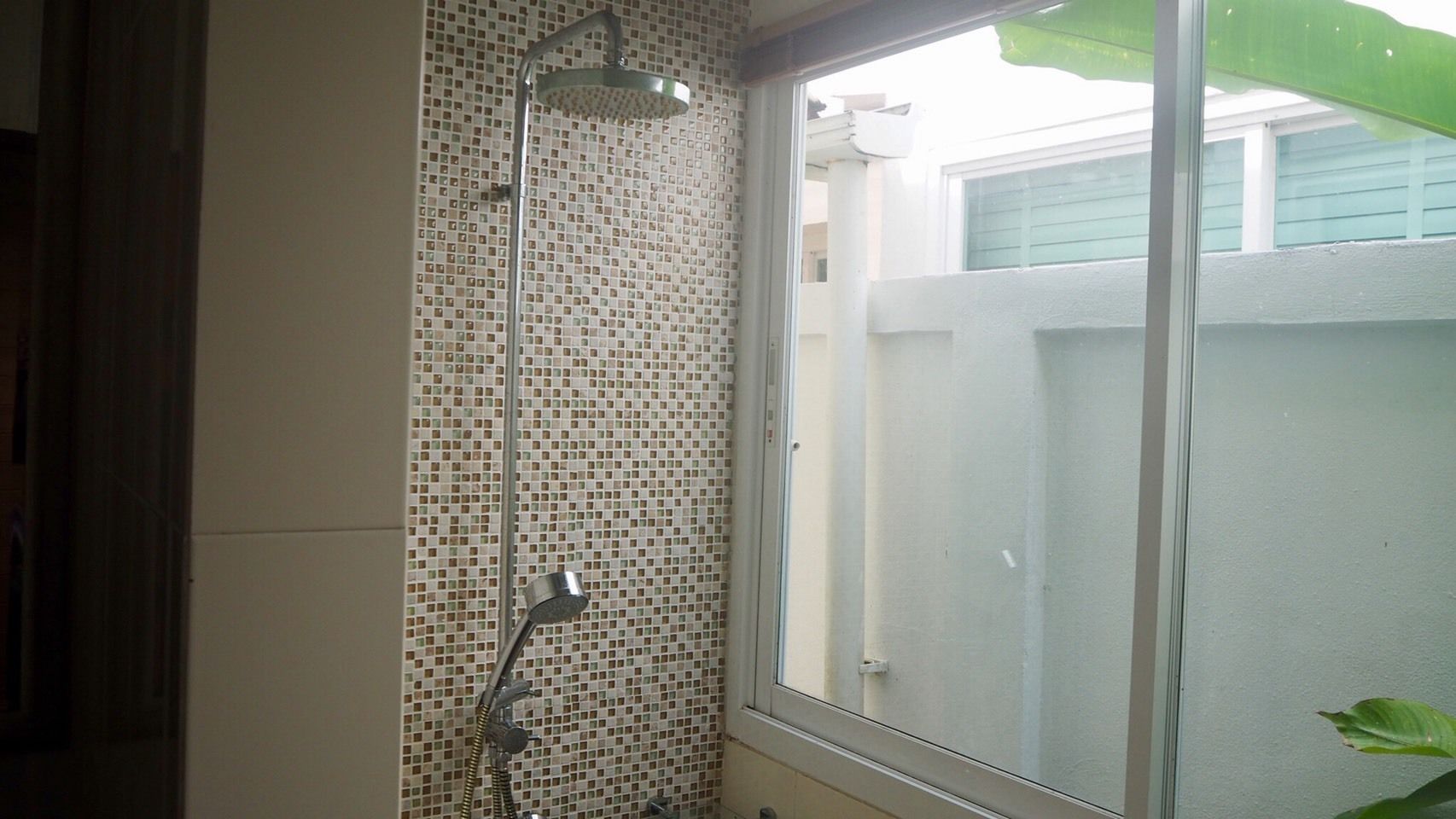 Regadera en el baño