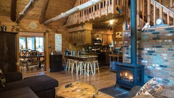 Smart TV, fireplace, DVD player, table football