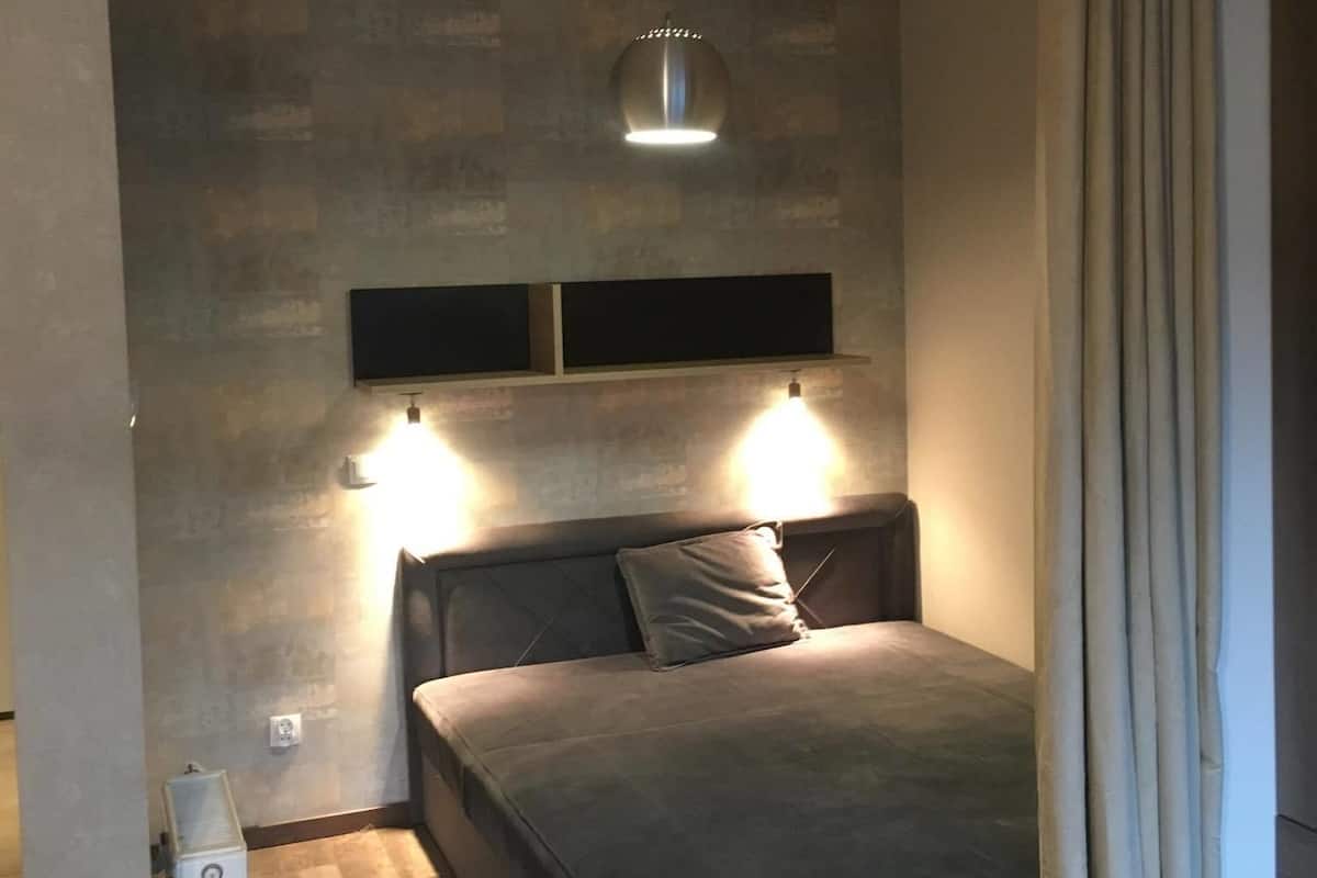 Studio | 1 bedroom, premium bedding, soundproofing, iron/ironing board